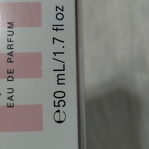 SALE! NWT Victoria's Secret "XO Victoria" 1.7oz - Picture 3 of 4